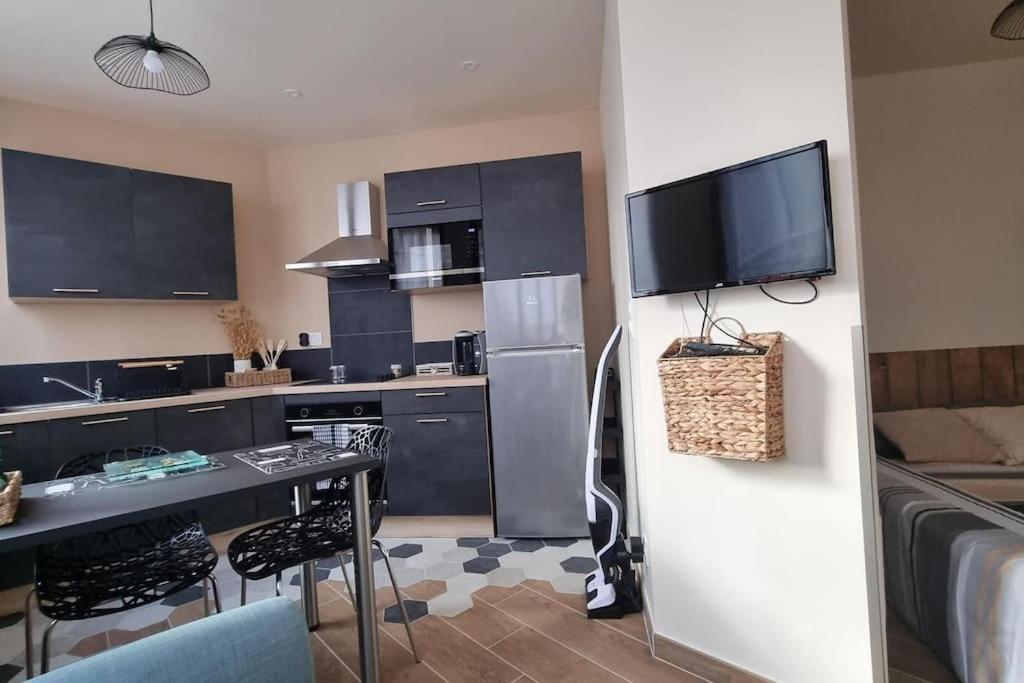 Studio Refait A Neuf Classe 3 Etoiles Châtel-Guyon Extérieur photo